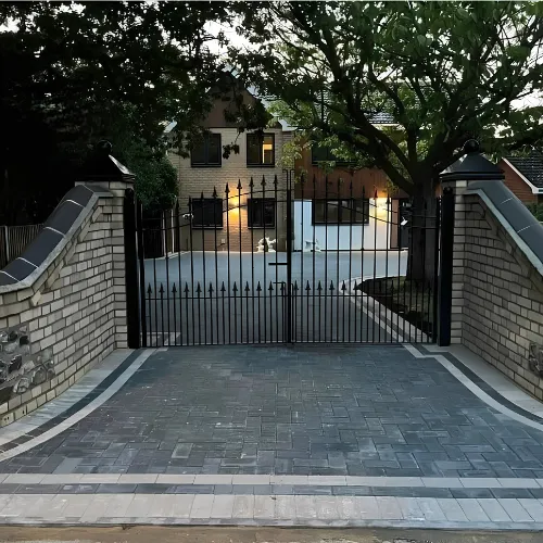 Driveway and patio installation by Platinum Driveways in Salford, Walkden and Greater Manchester